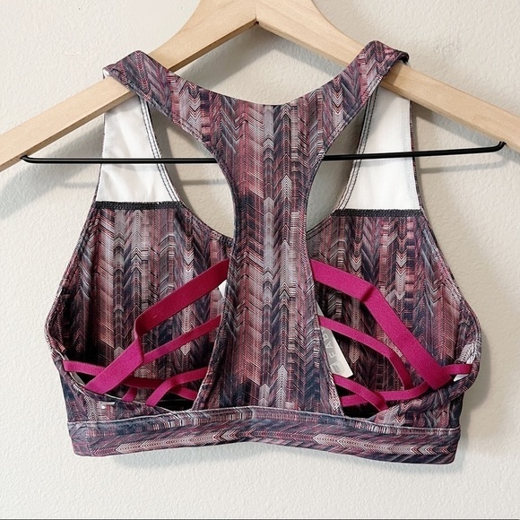 Fabletics NWT Kessler Medium Impact Sports Bra Catania/Dark Rose Print Size XXS - Picture 6 of 10
